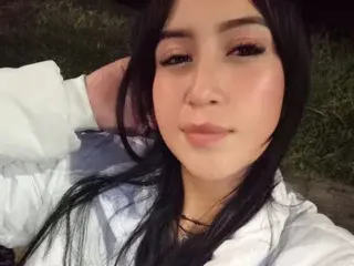 MiaSterling_Rs  live sex cam