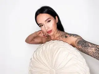Sweetssinn  live sex cam