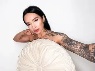 Sweetssinn  live sex cam