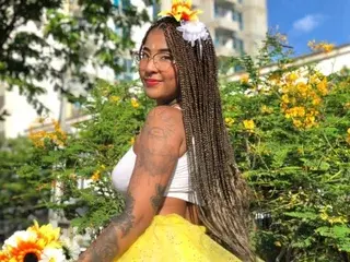 Elizabetth_Romann  live sex cam