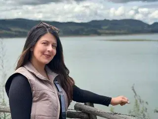 LizBlack  live sex cam