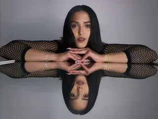 Selena_noir  live sex cam