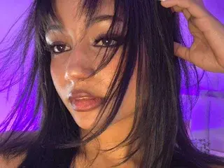 Chantallux  live sex cam