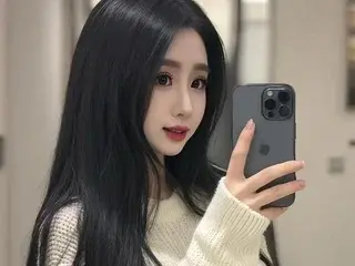 BritneyEvaa  live sex cam