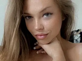 Lucyxlou  live sex cam