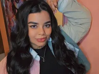 Miahjoness19  live sex cam