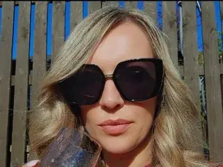 ScarlettMonroe_xx  live sex cam