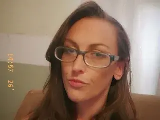 VivianLayne  live sex cam