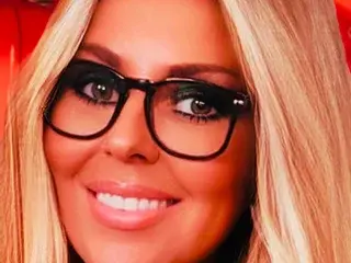 GlamGran  live sex cam