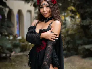 HaileeRoberts  live sex cam