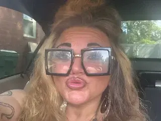 LadyLvck  live sex cam