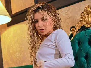 HannahSullivan  live sex cam