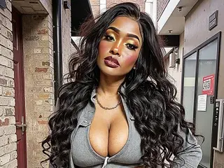 MistrssMonetFontaine  live sex cam
