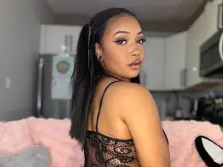 Wiccalaveyxxx  live sex cam