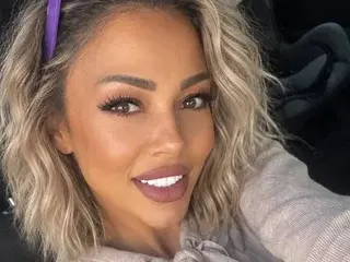 NaomiColle  live sex cam