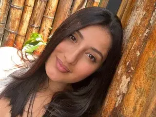Samy_Butterfly  live sex cam