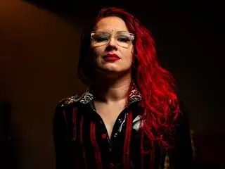 DominaBlaize  live sex cam