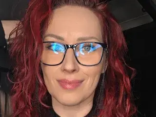 DominaBlaize  live sex cam