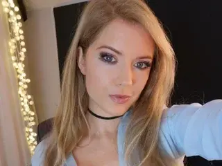 GoddessAllexandraFindomFemdom  live sex cam