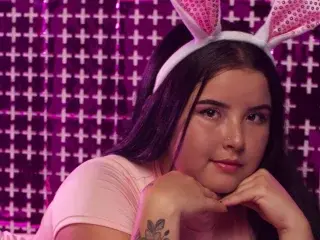 ChloeFlorez  live sex cam