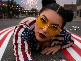 EmilyRoussee_s  live sex cam