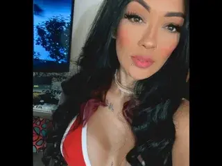 QuinnMPresley  live sex cam