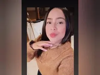 Bellafox4ux  live sex cam