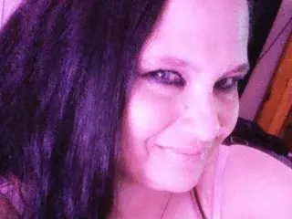 CandyCummingsLilly  live sex cam