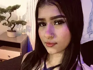 CharlotteeQueen  live sex cam