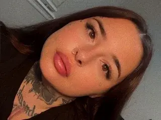 Honeysweettea  live sex cam