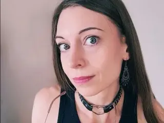 LaraWinters  live sex cam