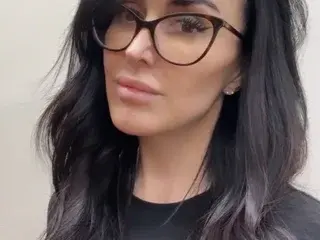 CorporateCutie  live sex cam