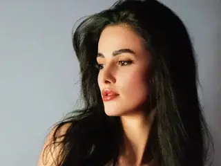 NadineRay  live sex cam