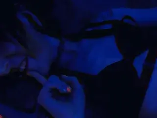 Moonless  live sex cam