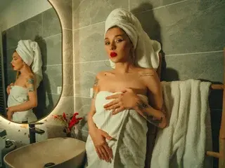 RubyMills  live sex cam