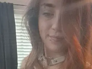 Brokenwill  live sex cam