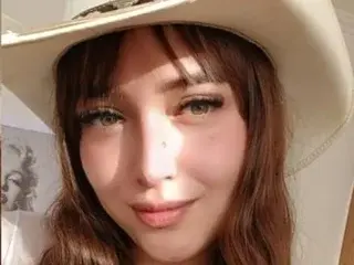 Anyela_bubble19  live sex cam
