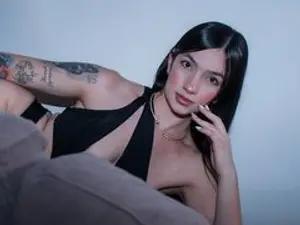 KrisJossh  live sex cam