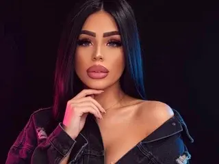 LunaVixe00  live sex cam