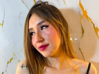Lunneth  live sex cam