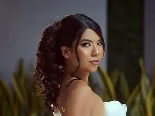 LannaSaenz  live sex cam