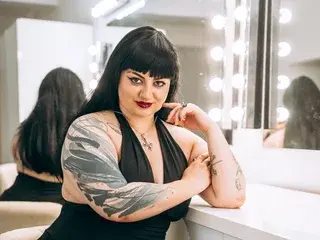 VeronaNoct  live sex cam