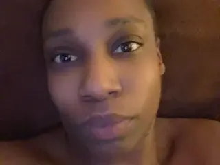 SheBooFreaky  live sex cam