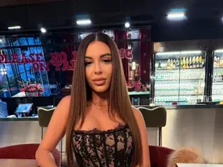 IsabellRay  live sex cam