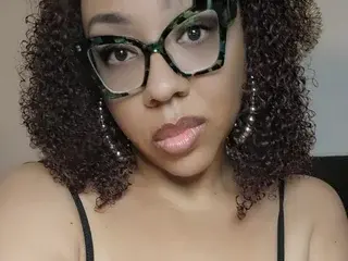 Mrzzthicknezz  live sex cam