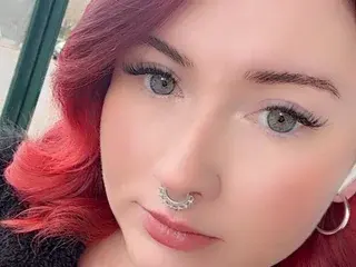 SassyySoph  live sex cam