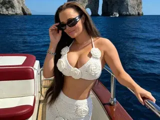 DaniellaRosexo  live sex cam