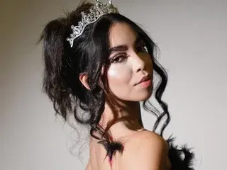 OliviaPagani  live sex cam