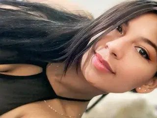 Yasmine_Tapias  live sex cam