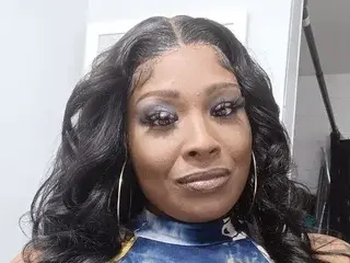 HisFreak89  live sex cam